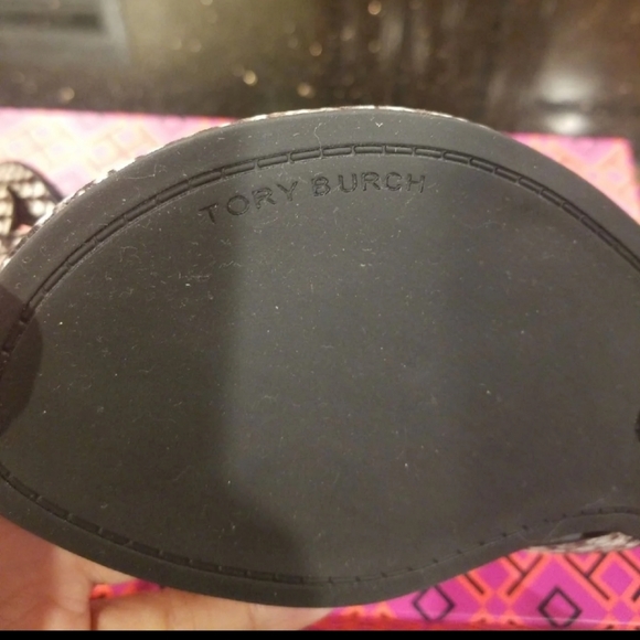 NEW Tory burch miller sandals - Picture 9 of 9